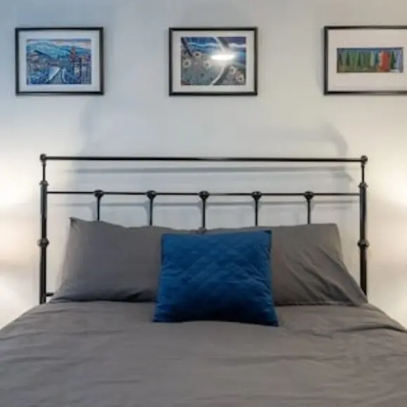Modern 2 Level Townhouse In The Village | hotel Vancouver | Trivago