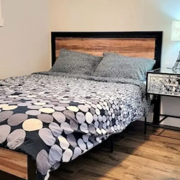 Adorable 2-bedroom Basement Suite | hotel Vancouver | Trivago