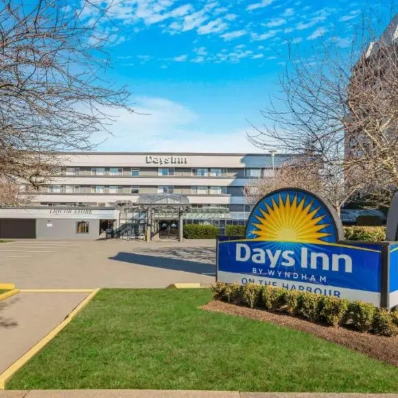 Days Inn by Wyndham Victoria On The Harbour | hotel Vancouver | Booking.com
