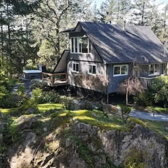Private Cozy Metchosin Cottage Near Hiking Trails Beaches And Lake. | hotel Vancouver | Trivago