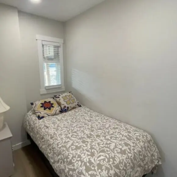 Private Luxury Relaxing HOME w BBQ & Gas Fire-pit | hotel Vancouver | Trivago