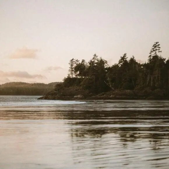 Mackenzie Beach Resort | vacation home Vancouver | Booking.com
