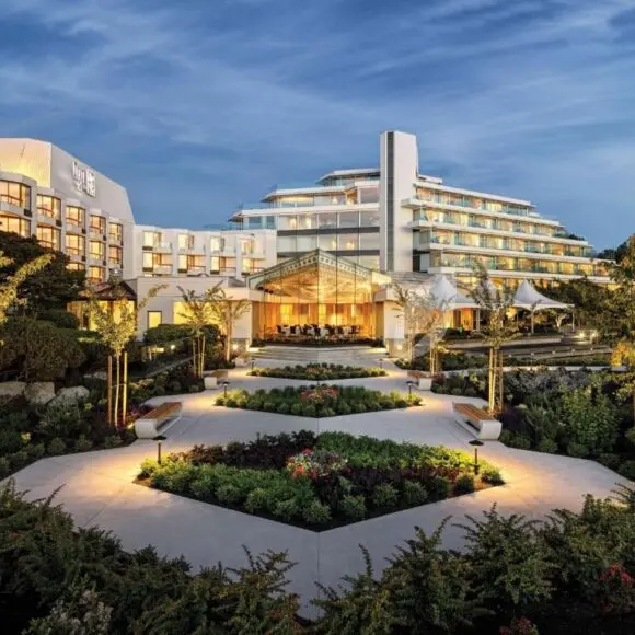 Inn at Laurel Point | hotel Vancouver | Booking.com