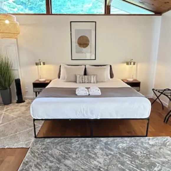 Ocean’s Embrance Suite | hotel Vancouver | Trivago