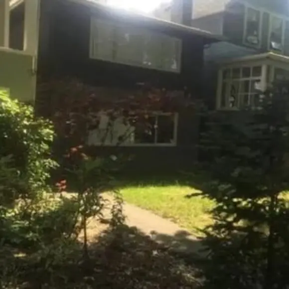 4 bedroom upper level Kits home | hotel Vancouver | Trivago
