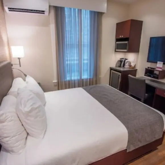 Strathcona Hotel | hotel Vancouver | Trivago