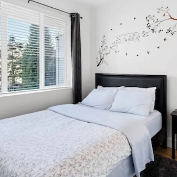 2br Family Suite W/ Ev Charger & Picnic Area | hotel Vancouver | Trivago