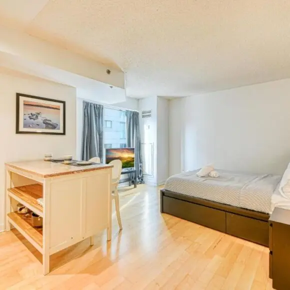 RivetStays – The Pantages Suite | vacation home Toronto | Booking.com