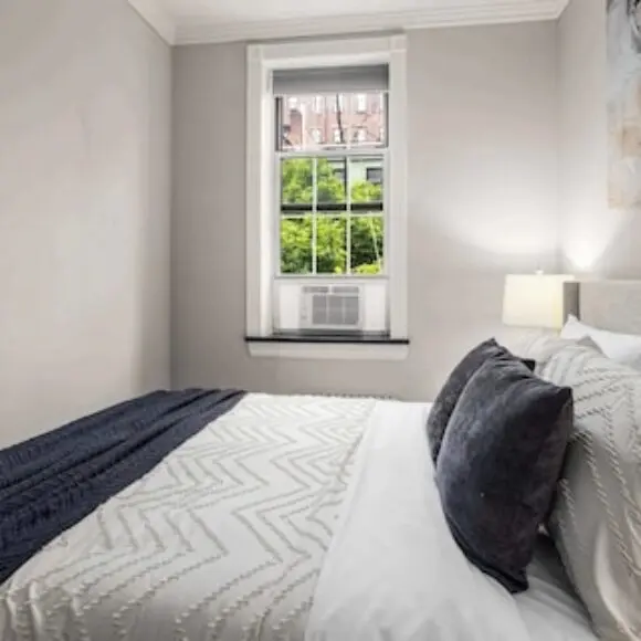 Stylish Retreat in Midtown NYC Walk to Everything | hotel New York City | Trivago