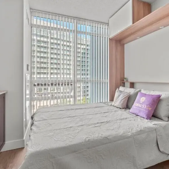 Charming Studio in Downtown Toronto | vacation home Toronto | Booking.com