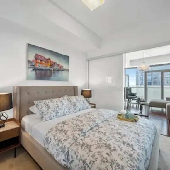 The Bay Suites – Entertainment Dist | hotel Toronto | Trivago