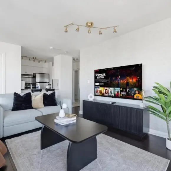 Stylish 2BR Downtown Escape Prime Victoria Spot | vacation home Toronto | Booking.com