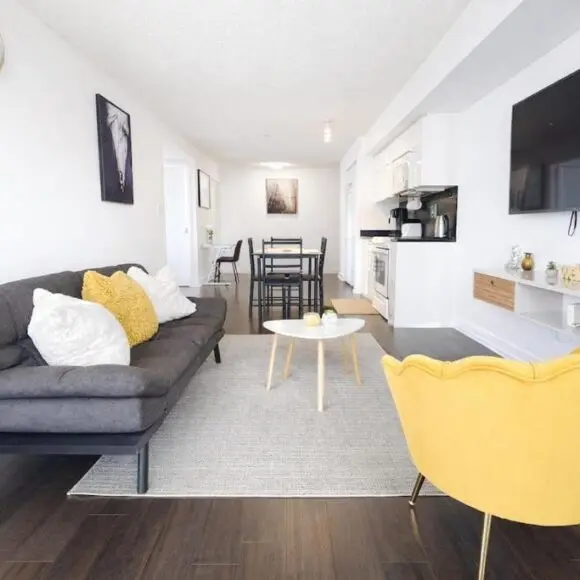Fully furnished Lux 1bedroom condo | vacation home Toronto | Booking.com