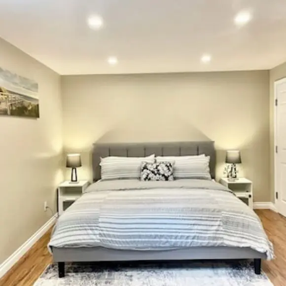 The Hideaway At Willoughby | hotel Vancouver | Trivago