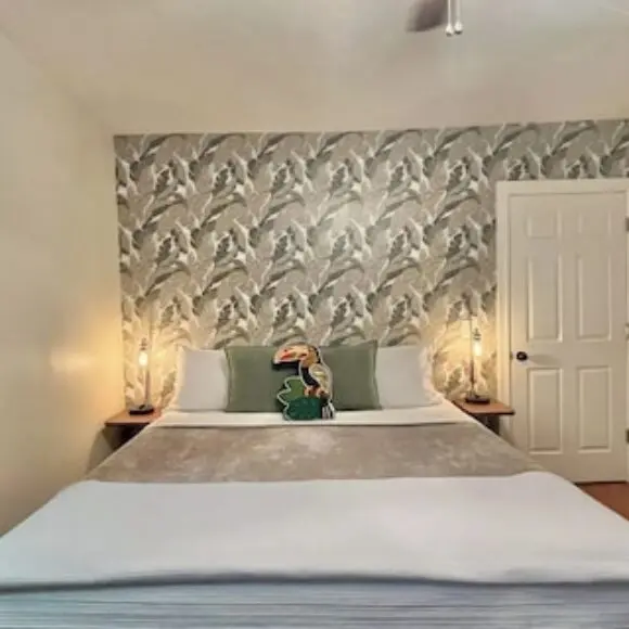 Chelsea Disco House – 1 Bedroom – Sleeps 5 | hotel New York City | Trivago