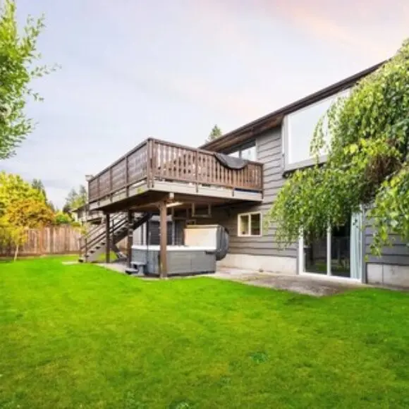 Luxury Country Style Home – S -.•+hottub And Gym+•. Winter Pricing | hotel Vancouver | Trivago