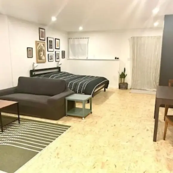 Cozy Cordova Bay Suite – 5min From Beach! | hotel Vancouver | Trivago