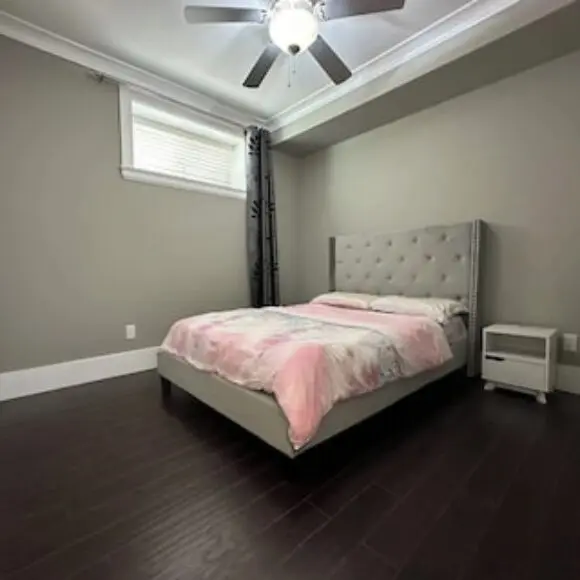 Bright & Cozy 1B1B in Vancouver-close to YVR Airport & DT Free Parking Private Entrance | hotel Vancouver | Trivago