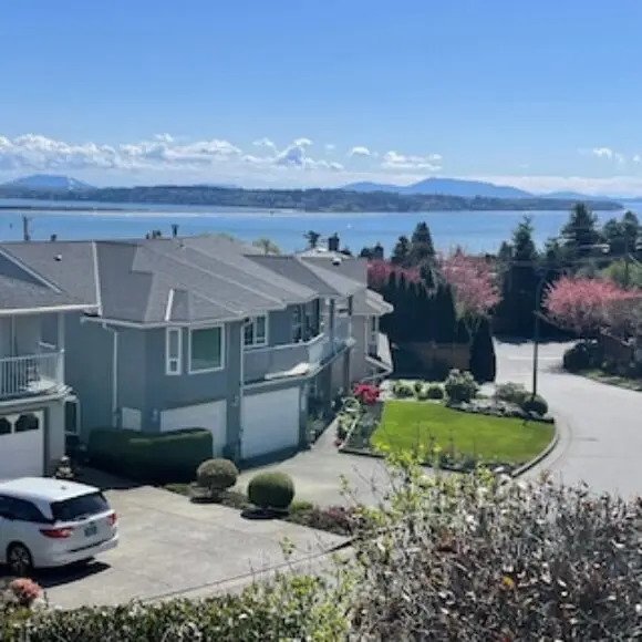 Ocean View & Mount Baker 5 Min From The Beach! Canada Longest Pier Restaurant | hotel Vancouver | Trivago