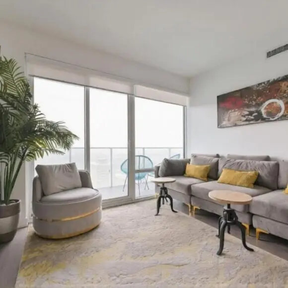 New Modern 3 Bedroom Condo in Downtown Toronto | vacation home Toronto | Booking.com