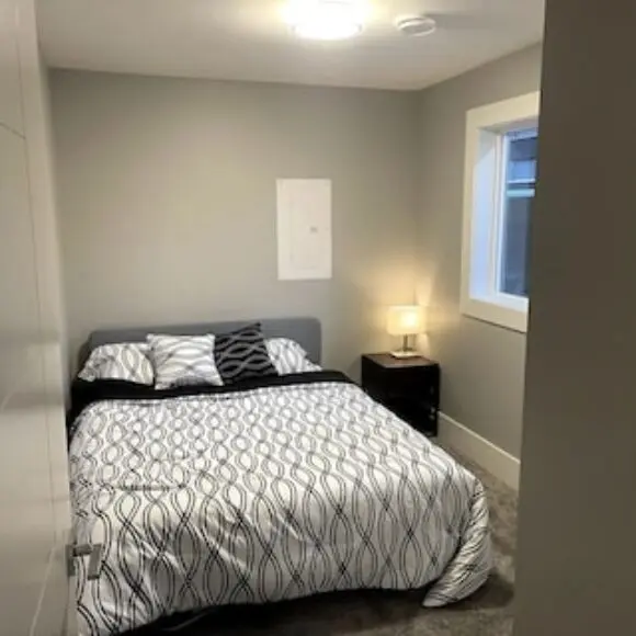Private New & Modern Cottage Parkside In Saanich | hotel Vancouver | Trivago