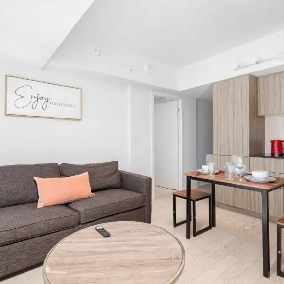 Great View Condo for 2 on High Floor | vacation home Toronto | Booking.com