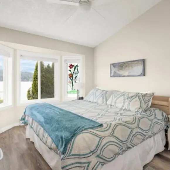 New! Private Hot Tub Incredible Ocean Views Cozy Romantic Cottage Fireplace | hotel Vancouver | Trivago
