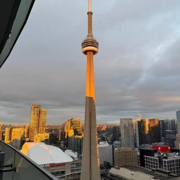 One bedroom apartment in the Entertainment District with a stunning view High Floor | vacation home Toronto | Booking.com