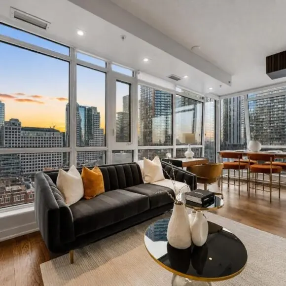 Nomad Suites – Toronto’s Entertainment District | vacation home Toronto | Booking.com