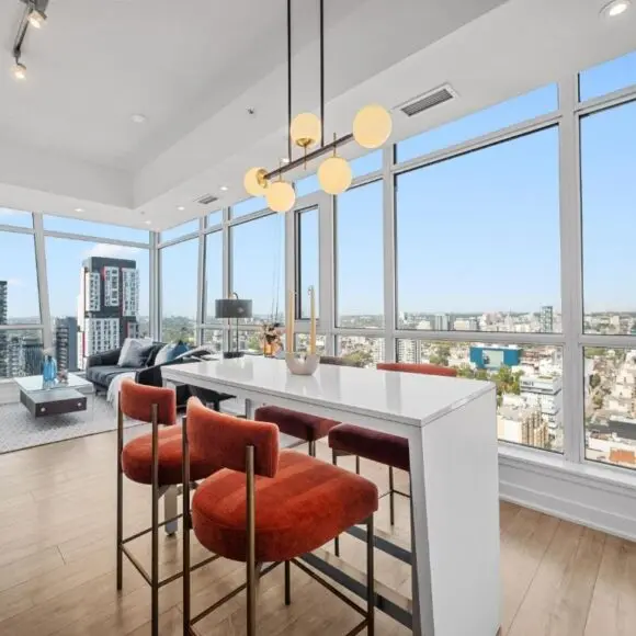 VOGUE Suites Toronto | vacation home Toronto | Booking.com