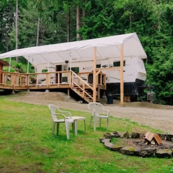Lower Meadow on Saltspring Island | hotel Vancouver | Trivago