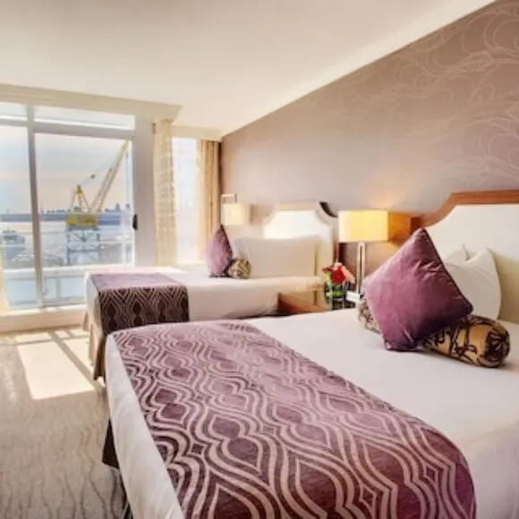 Pinnacle Hotel at the Pier | hotel Vancouver | Trivago
