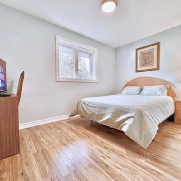 Renovated Rooms 10-min to Finch Subway Near Yonge St | hotel Toronto | Trivago