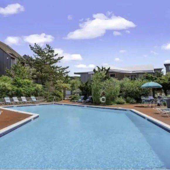 Luxurious 3 Br Cottage W/ Ocean View Balcony | hotel New York City | Trivago
