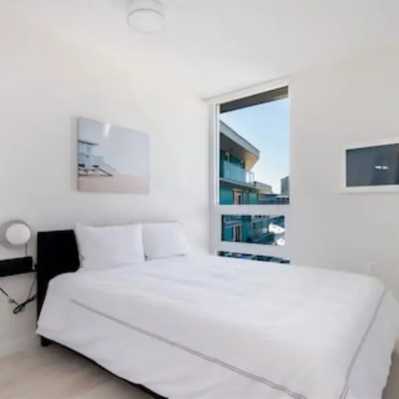 Peaceful City Stay Calm Vibes in a Cozy | hotel Vancouver | Trivago