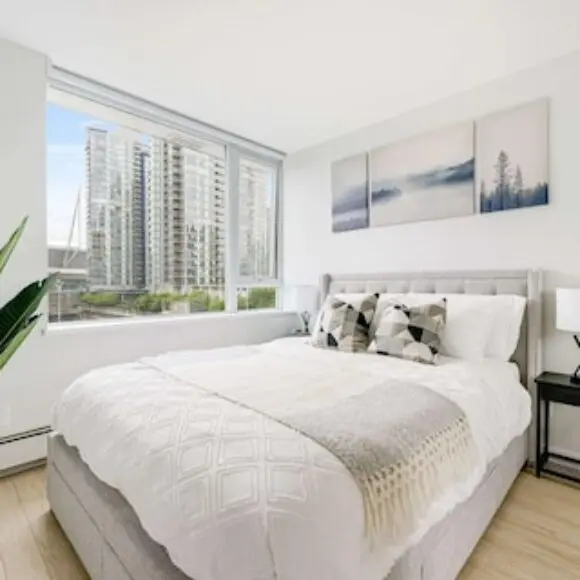 Heart Of Downtown 1 Bd +pool Gym Parking Office A/c | hotel Vancouver | Trivago