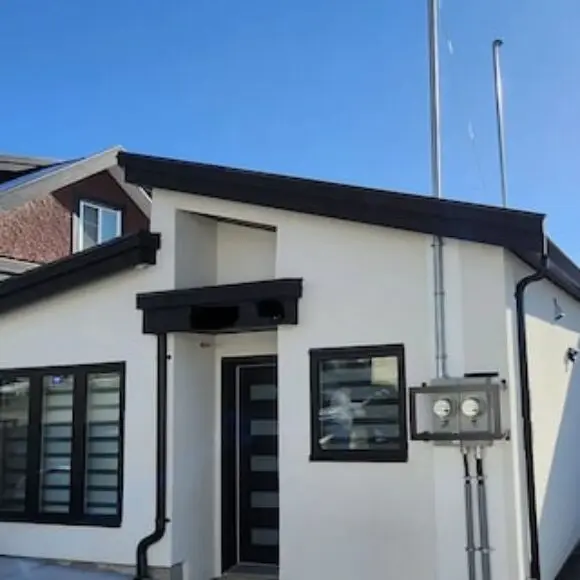 Central & Modern 2 Bedroom Whole House In Vancouver – 10 Mins To Downtown | hotel Vancouver | Trivago