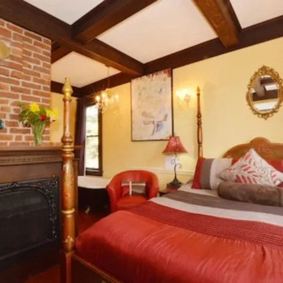 Marketa’s Bed and Breakfast | hotel Vancouver | Trivago