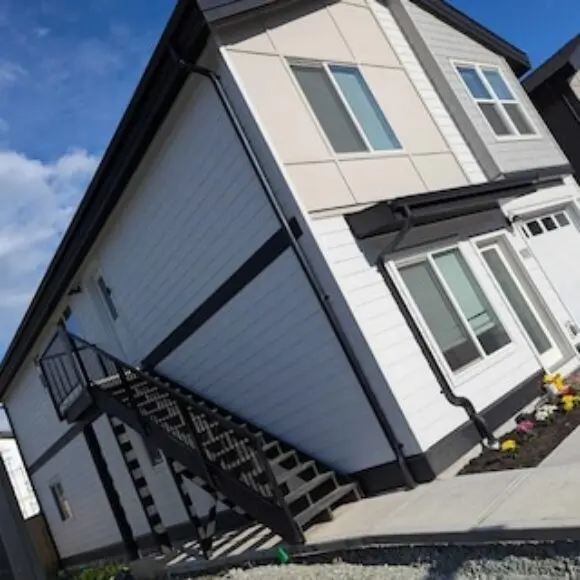 5 Guests • Cozy & Affordable Getaway | hotel Vancouver | Trivago