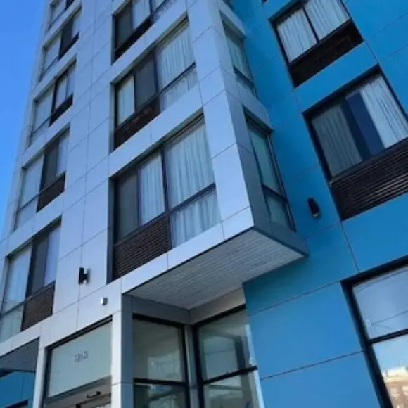Royal Hotel Bronx | hotel New York City | Trivago