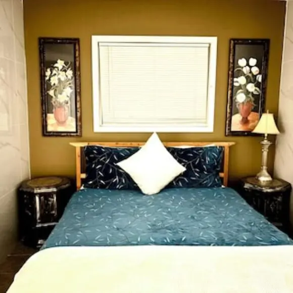 Cozy 1-bedroom | hotel Vancouver | Trivago