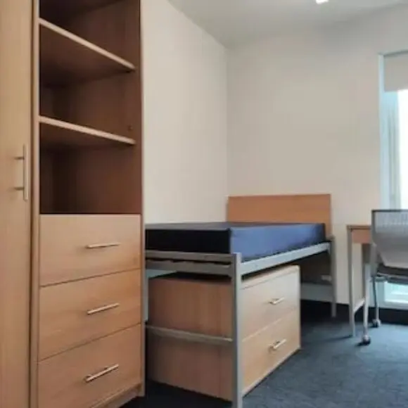 Toronto Metropolitan University-Daphne Cockwell Complex Residence | hotel Toronto | Trivago