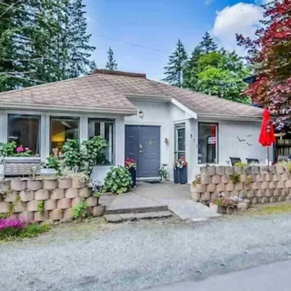 Family Holiday Home At Cultus Lake – Pet Friendly | hotel Vancouver | Trivago