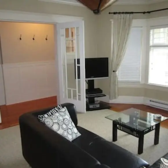3 Bedroom 3.5 Bath Kitsilano Luxury Custom Build – Sleeps 6 | hotel Vancouver | Trivago