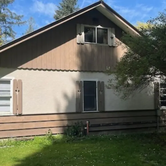 Cozy Rustic 50s Home Located On A Campground Beside The Famous Cowichan River. | hotel Vancouver | Trivago