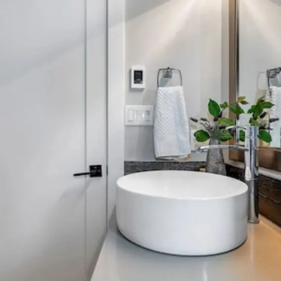 Knockan Hill Rentals – Garden Suite | hotel Vancouver | Trivago