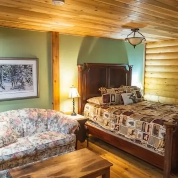 Glamping Suite Riverside Forest Private Quiet | hotel Vancouver | Trivago
