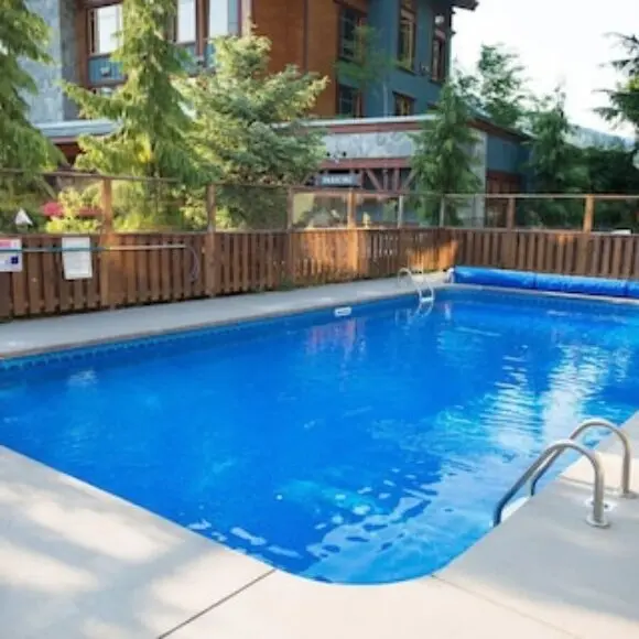 Cozy Creek Den – Studio W Hot Tub & Pool | hotel Vancouver | Trivago