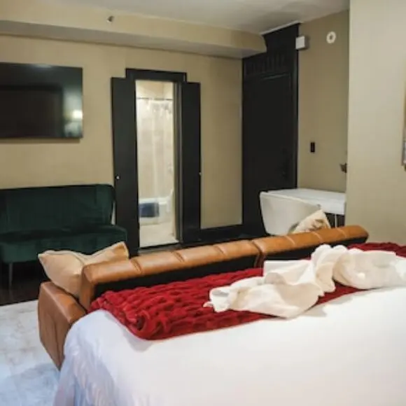 Chic Hotel Studio – King Size Bed & Prime Nyc Location | hotel New York City | Trivago