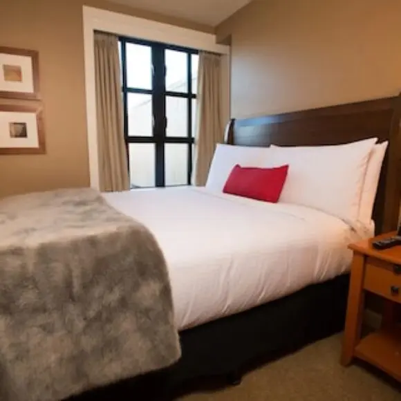 Mountain Condo With Private Hot Tub And Fireplace | Incredible Location! | hotel Vancouver | Trivago